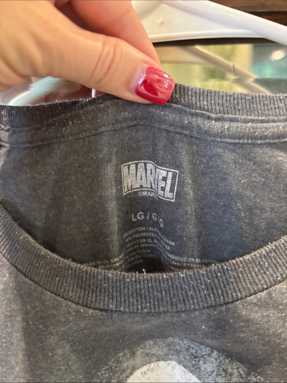 Men’s set of 3 Graphic Tees - Mario, Marvel - Picture 3 of 7
